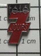 811J Pin's Pins / Beau Et Rare / THEME : MEDIAS / REVUE MAGAZINE TELE 7 JOURS - Médias