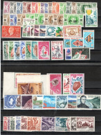 WALLIS ET FUTUNA  JOLIE COLLECTION MNH** BELLE QUALITE POSTE ET POSTE AERIENNE COTANT 326 EUROS - Collections, Lots & Séries