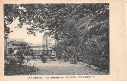 ANTIBES - Le Jardin De L'Hotel Terminus - Très Bon état - Antibes - Altstadt