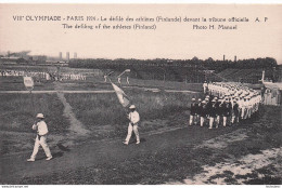 PARIS JO De 1924 LE DEFILE DES ATHLETES FINLANDE  DEVANT LA TRIBUNE JEUX OLYMPIQUES Olympic Games 1924 - Olympische Spiele