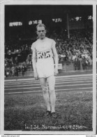 PHOTO DE PRESSE PARIS J.O.  1924 LE 5000 M  AVEC NURMI VAINQUEUR LE 10/07/1924   JEUX OLYMPIQUES 1924 PHOTO 18X13CM - Olympic Games
