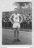 PHOTO DE PRESSE PARIS J.O.  1924 IVAN RILEY 400M HAIES MEDAILLE DE BRONZE  JEUX OLYMPIQUES 1924 PHOTO 18X13CM R1 - Olympic Games