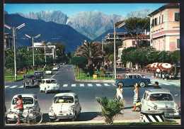 Cartolina Marina Di Massa, F. Betti Platz Und Apuanische Alpen  - Massa