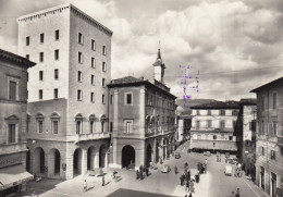 CARTOLINA  RIETI LAZIO PIAZZA VITTORIO EMANUELE II° IL PALAZZO COMUNALE CON LA TORRE VIAGGIATA 1957   Y8 - Rieti