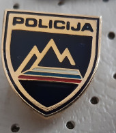 POLICE Policija Coat Of Arms Slovenia Pin - Police