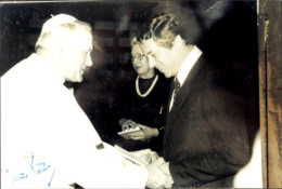 Photo CPA Klaus Bölling Und Papst Johannes Paul II., Autogramm - Figuren