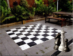 27-6-2024 (106) Australia - Cairns Giant Chess Board / Jeux D'Echec Géant / Riesenschachspiele - Echecs