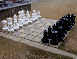 27-6-2024 (106) Australia - ANU Uni Giant Chess Board / Jeux D'Echec Géant / Riesenschachspiele - Schach
