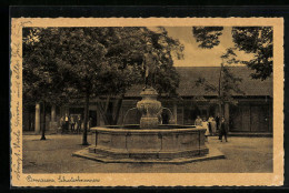 AK Pirmasens, Passanten Am Schusterbrunnen  - Pirmasens