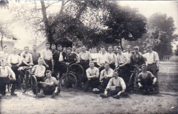 Carte Photo - Cyclisme -  Regiment - Militaires En Pose Avec Les Velos - Sonstige & Ohne Zuordnung