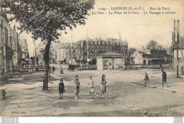 95 SANNOIS RUE DE PARIS LA GARE LA PLACE DE LA GARE LE PASSAGE A NIVEAU ANIMEE ENFANTS - Sannois