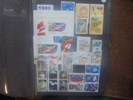 START 1 EURO ! THEME ESPACE-COSMOS SUPERBE ALBUM TIMBRES+BLOCS.(4300) 2 KILOS 200 - Collezioni