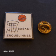 Sport Pin's  **  Basket ** Belgique **  Erquelinnes  ** - Basketball