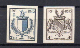 !!! PAIRE DE BLASONS N°734/735 NON DENTELEE NEUVE * - 1941-1950