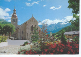 CPM- 74 -  GRAND BORNAND - La Place De L'église -  TBE - - Le Grand Bornand