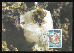 88 - Y&T PO 327 Minéral NEPHELINE Sur Carte MAXI FDC Du 1.1.2002 Kerguelen. - Lettres & Documents