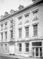 Bruxelles - Restaurant Petit Louvain - Cafés, Hoteles, Restaurantes