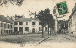 CPA Palaiseau-La Mairie-Rue Voltaire-1477-Timbre-Carte Molle Et Dos Qui Se Décolle       L3015 - Palaiseau