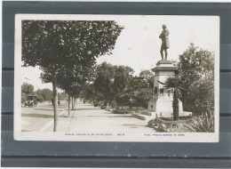 AUSTRALIE -MELBOURNE -BURNS STATUE IN ST KILDA ROAD - Melbourne