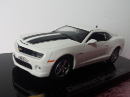 IXO Chevrolet Camaro SS 2011 En Boite Vitrine Echelle 1/43 - Ixo