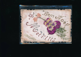 CPA - Belle Carte Nacrée Avec Rajoutis Pensée  Souvenir D'amitié - Prénom MARIUS - Nombres