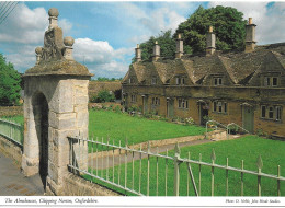 THE ALMSHOUSES, CHIPPING NORTON, OXFORDSHIRE, ENGLAND. UNUSED POSTCARD  Pa7 - Otros & Sin Clasificación