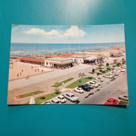 Cartolina Lido Di Camaiore - Lungomare E Spiaggia. Viaggiata - Lucca