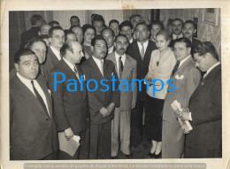 231011 ARGENTINA POLITICA PERONISMO EVITA EVA PERON REUNION SPOTTED 24.5 X 18 CM PHOTO NO POSTAL POSTCARD - Argentina