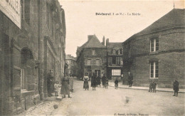 BECHEREL (Ille Et Vilaine) - La Mairie - Animée - Carte Peu Commune - Bécherel