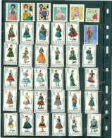 Mode; Habits / Suits; Timbres Montrant Costumes Du Monde / Stamps Showing Costumes Of The World (10383) - Alla Rinfusa (max 999 Francobolli)