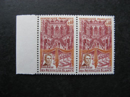TB N° 1575b : Oreille Cassée Tenant à Normal, Neufs XX. - Unused Stamps