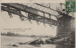 49 CATASTROPHE DES PONT DE CE 4 AOUT 1907 UNE HEURE APRES L ACCIDENT CPA BON ETAT - Catastrophes