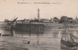 Gravelines - Petit Fort Philippe : Phare Chenal. - Gravelines