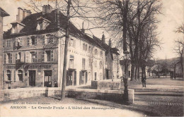 ARBOIS - La Grande Foule - L'Hôtel Des Messageries - Très Bon état - Arbois