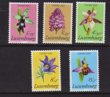 Luxembourg - 1975 - 864/868 - Caritas - Fleurs Protegees - Neufs** - MNH - Neufs