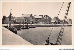 ADSP11-50-1041 - SAINT-VAAST-LA-HOUGUE - Le Port - Saint Vaast La Hougue