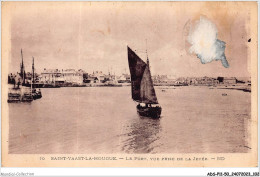 ADSP11-50-1034 - SAINT-VAAST-LA-HOUGUE - Le Port - Vue De La Jetée - Saint Vaast La Hougue