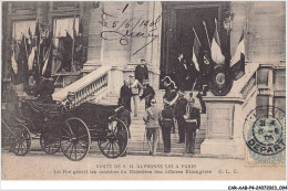 CAR-AABP4-75-0296 - PARIS - Visite De S.M.Alphonse XIII - Le Roi Gravit Les Marches - Statuen