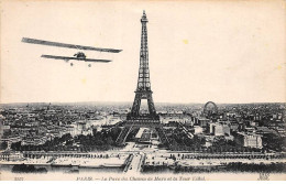 75007 - PARIS - SAN45201 - Le Parc Du Champ De Mars Et La Tour Eiffel - Avion - Arrondissement: 07