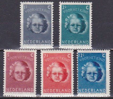 Netherlands, 1945, Child Welfare, Set, MH - Neufs