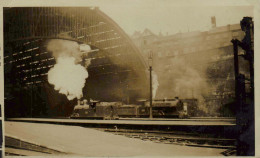 Liverpool Line - Ancienne Photo Du LNWR 4-4-0 George V Et Locomotive De Banlieue - Trains