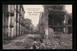 Cartolina Reggio Calabria, Terremoto Calabro-Siculo 1908, Via Plabiscito, Zerstörte Strassenpartie Nach Erdbeben  - Reggio Calabria