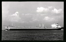 Fotografie Tanker Liselotte Essberger Vor Anker Liegend  - Schiffe