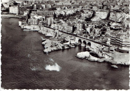 CPSM FRANCE 13 BOUCHES-DU-RHONE MARSEILLE - Vue Aérienne Du Vallon Des Auffes Et Du Monuments Aux Morts D'Orient - Oude Haven (Vieux Port), Saint Victor, De Panier