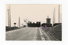 Photo Train CFD Croise RN3 Paris Metz Lieu-dit La Chaussée Meaux Seine Et Marne 77 France Locomotive Tramway Dammartin - Trains