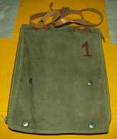 PORTE CARTES DE L'ARMEE FRANCAISE , PERIODE GUERRE D'ALGERIE , AVEC LA POCHETTE TRANSPARENTE,A NOTER LA FERMETURE ECLAIR - Equipment