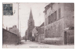 GUYANCOURT - Rue De Bouviers - Gros Plan Sur L'Hôtel Pension De Famille - Animée - Guyancourt