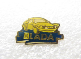 PIN'S   LADA - Other & Unclassified