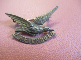 Broche Métal/St Menehould/OISEAU VOLANT / Bronze Nickelé / Marne / Argonne / Début-Mi XXéme          BIJ208 - Spille