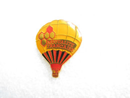 PIN'S   MONTGOLFIÈRE MUTUALITÉ FRANÇAISE - Luchtballons